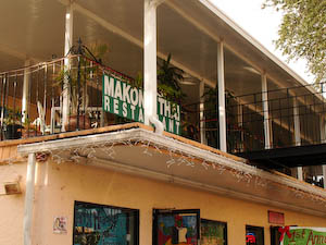 ftwaltonthairestaurant-1.jpg