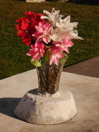 cemeteryflowers-6.jpg