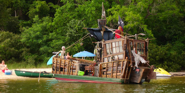 pirateship-1.jpg